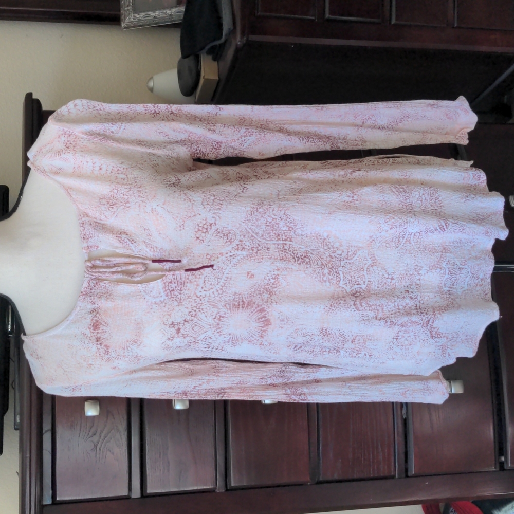 O'Neill lightweight gauze-like top, sz M